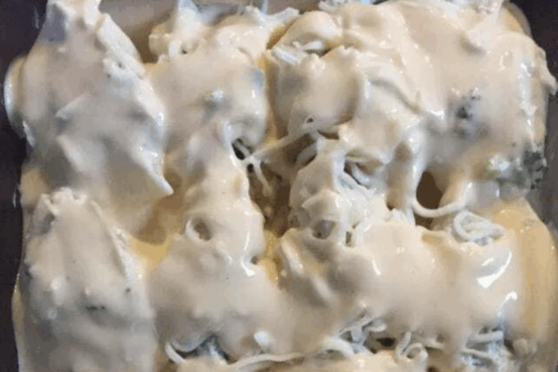 Company Chicken Casserole: The Beloved Holiday Favorite You’ll Serve Time and Time Again
