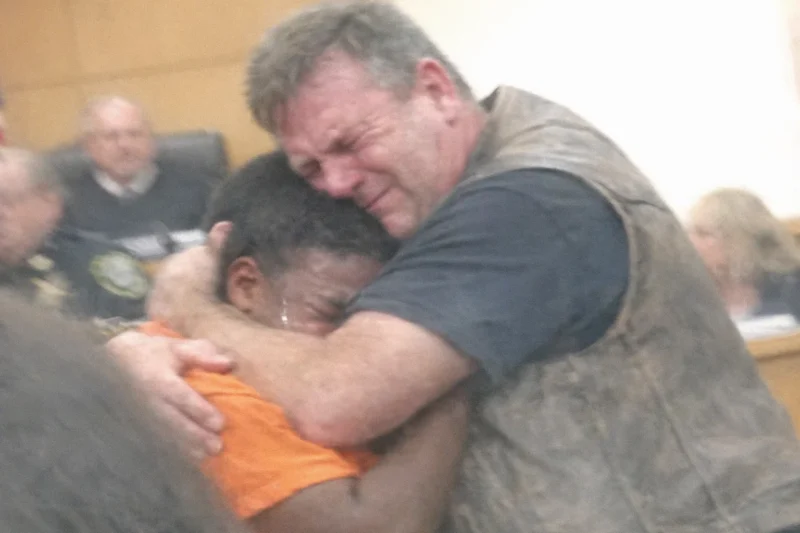 Everyone Watched in Silence as I Hugged the Boy Who Took My Daughter’s Life — But What I Said in Court Changed Everything