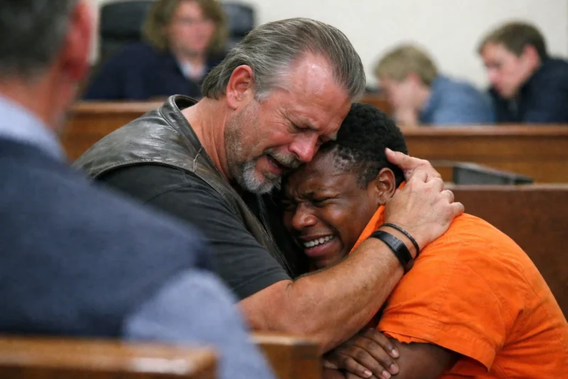 Everyone Watched in Silence as I Hugged the Boy Who Took My Daughter’s Life — But What I Said in Court Changed Everything